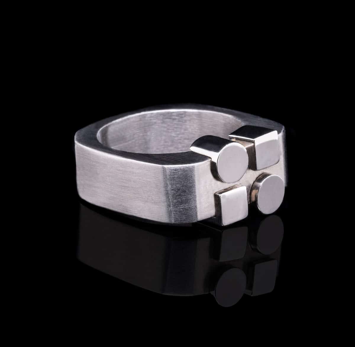 RING STAINLESS STEEL WHITE SIZE 20