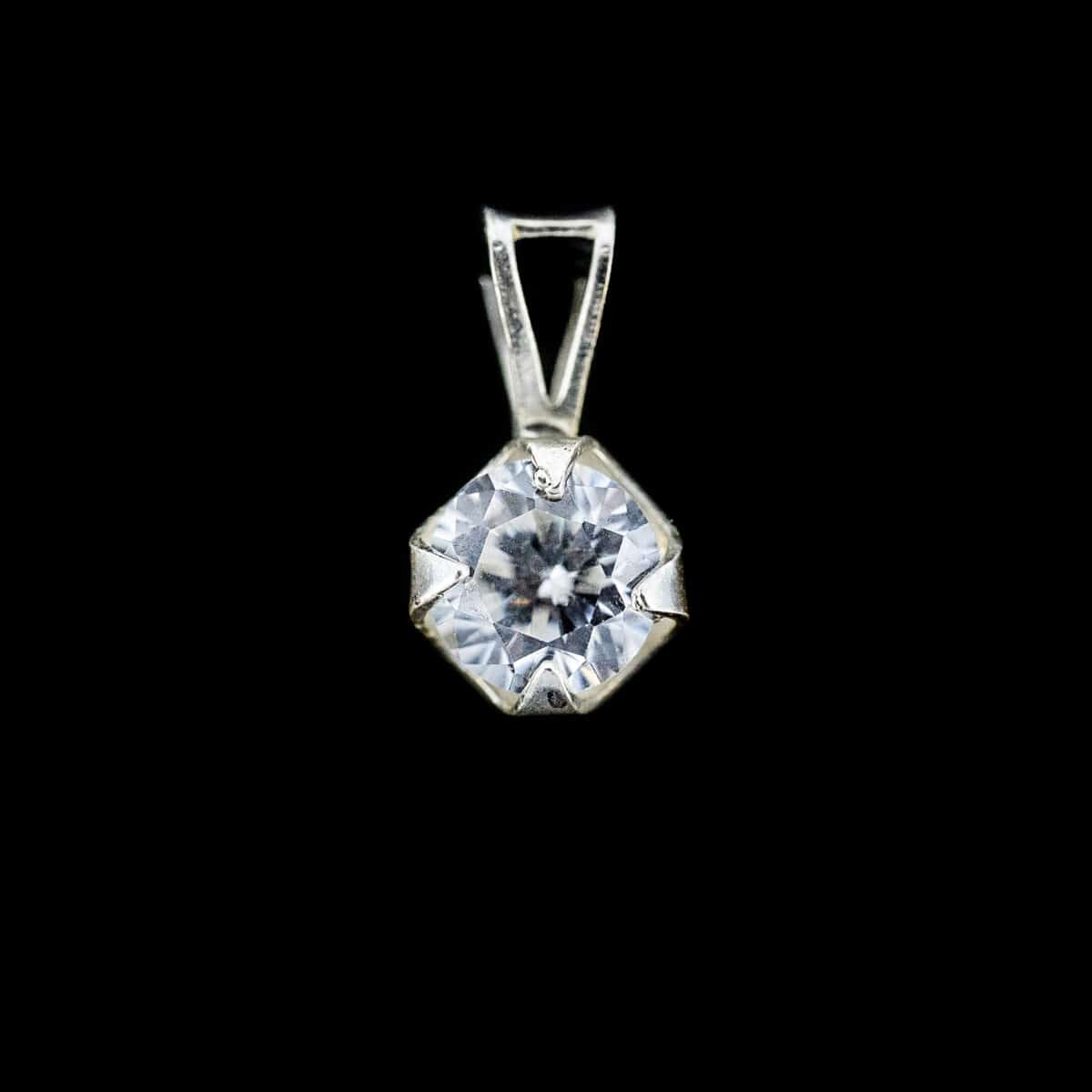 SILVER 925 SQUARE CUT WHITE ZIRCON PENDANT