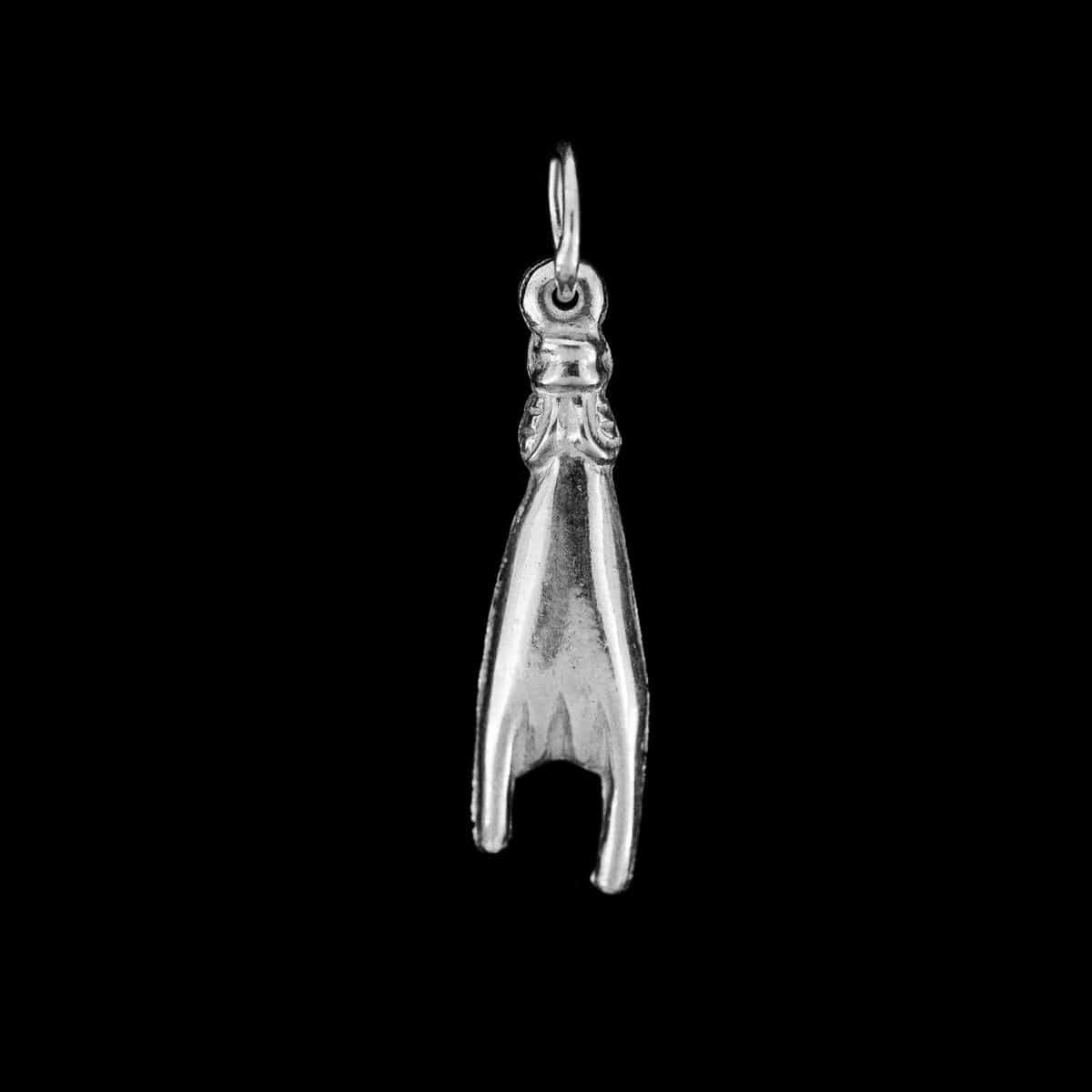 SILVER 925 ITALIAN MANO CORNUTO HAND PENDANT
