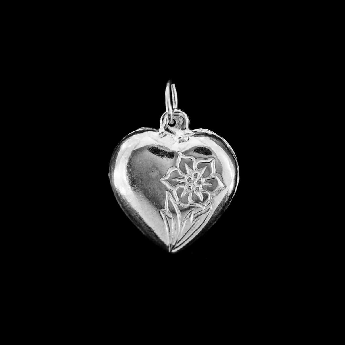SILVER 925 HEART W/REPUSSE DEIGN OF A LILY FLOWER